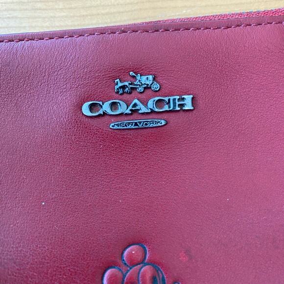 Authentic Coach x Disney Leather Wristlet - Picture 9 of 10
